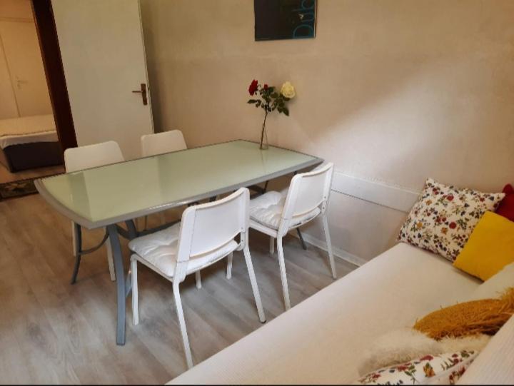 Apartment Youth Vita Загреб Экстерьер фото